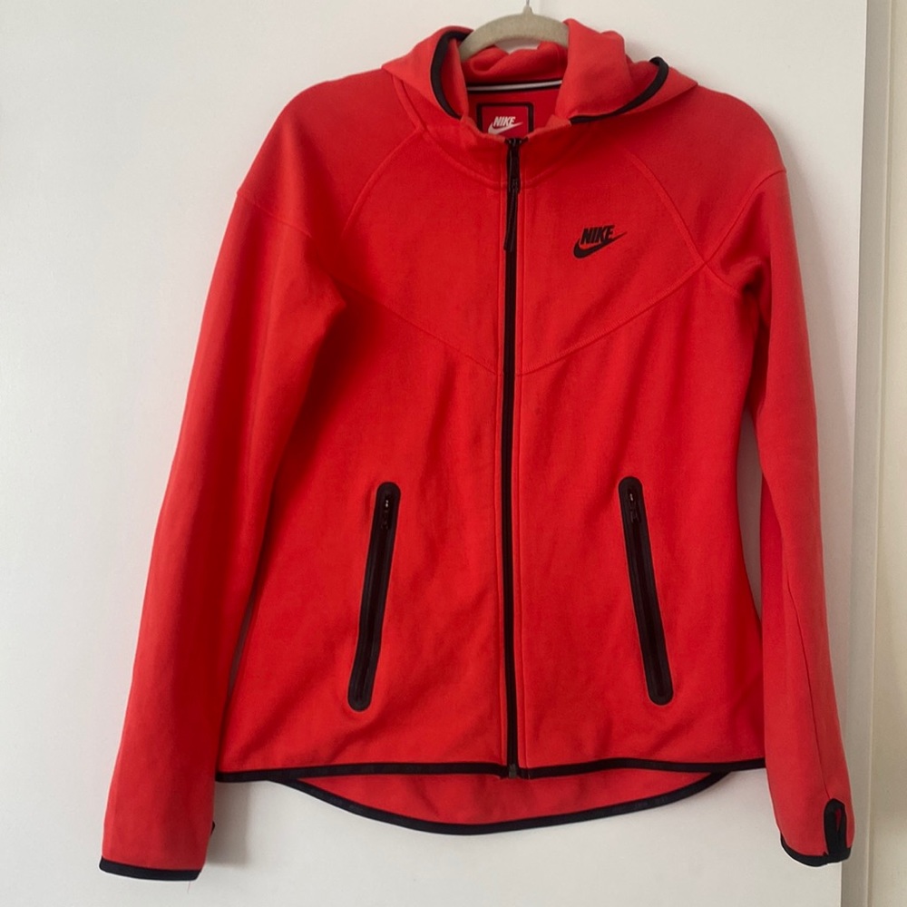 NIKE Women’s Tech ❤️‍🔥🖤❤️‍🔥 hooded zip up hoodie jacket red sweatshirt zipper